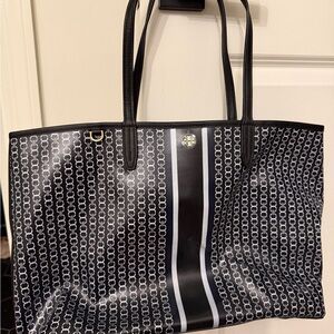 Tory Burch navy and White Patterned Tote